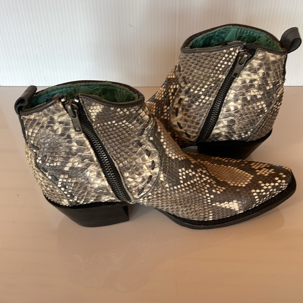 Corral Python Booties Size 7.5 Euc - image 5
